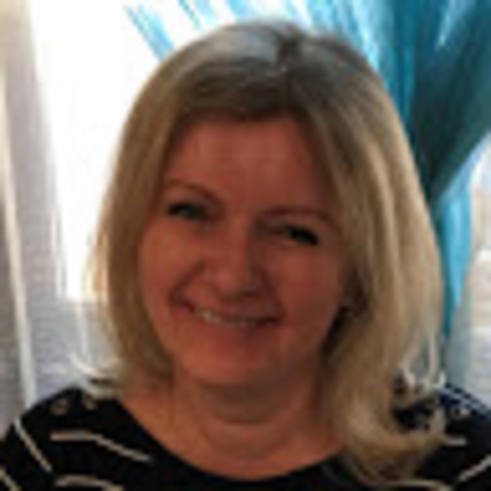 Meet your Posher, Elena